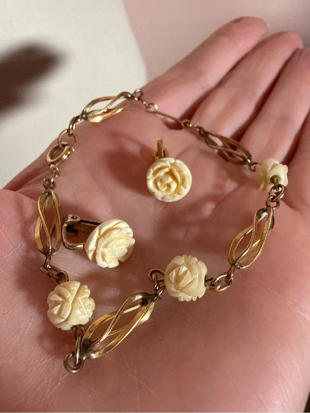 Vintage 1/20 12K GF gold cream flower delicate coquette bracelet earring set
